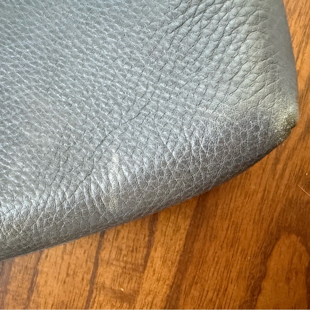 Madewell The Small Transport Crossbody 100% Leather in Deep Navy - Picture 7 of 15